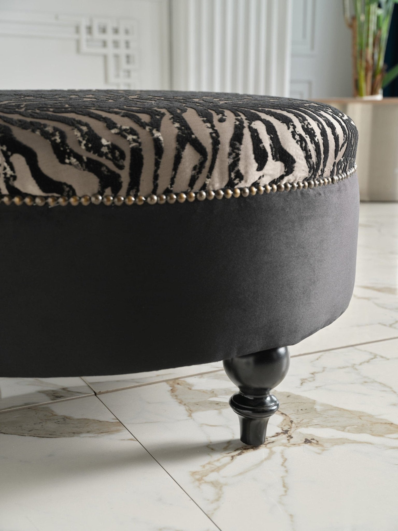 Gaze Ottoman (Gaze Main/Duca Black) by Bellona