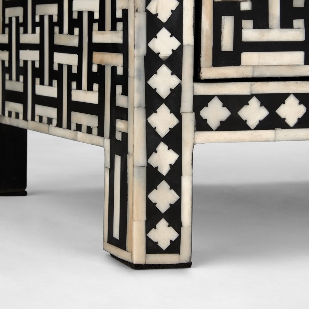 AUGUSTINE BONE INLAY Sideboard