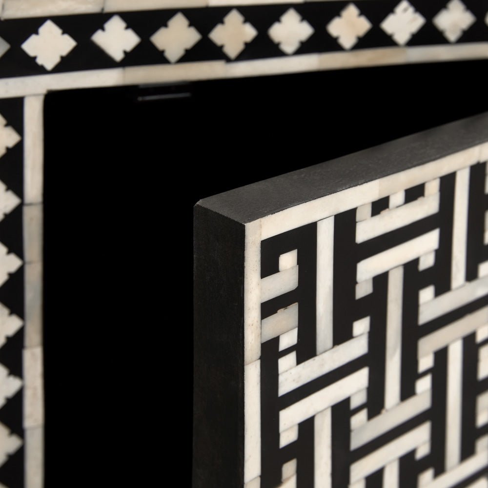 AUGUSTINE BONE INLAY Sideboard