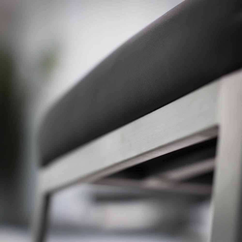 K-CHAIR Dining Table