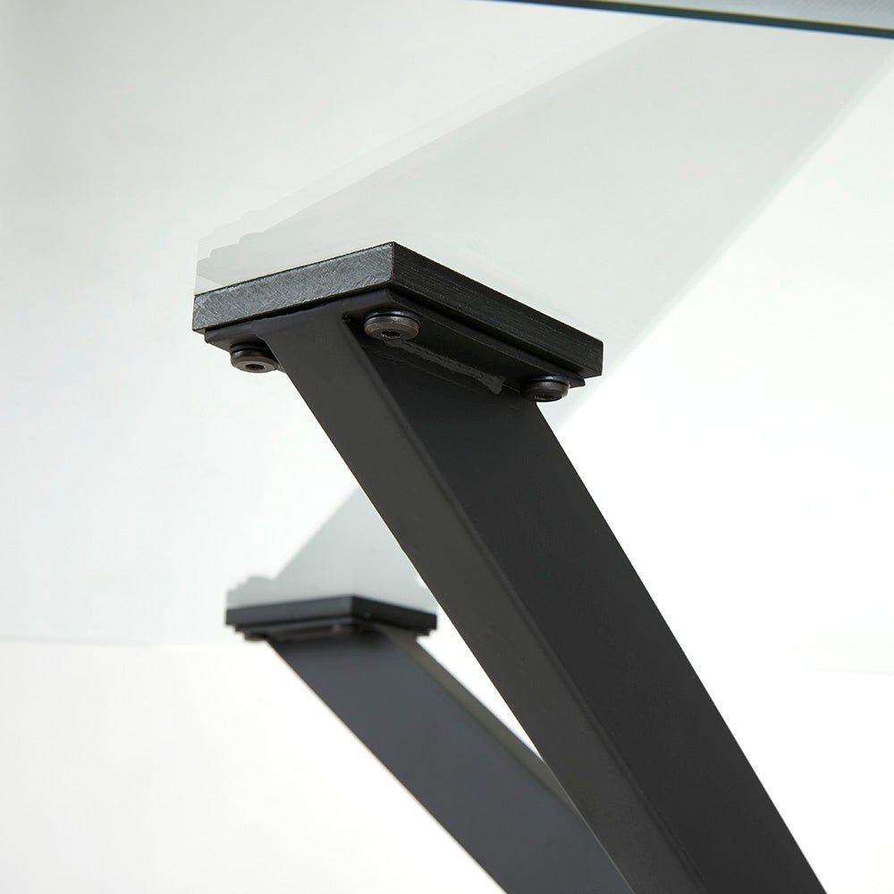 LINCOLN Dining Table