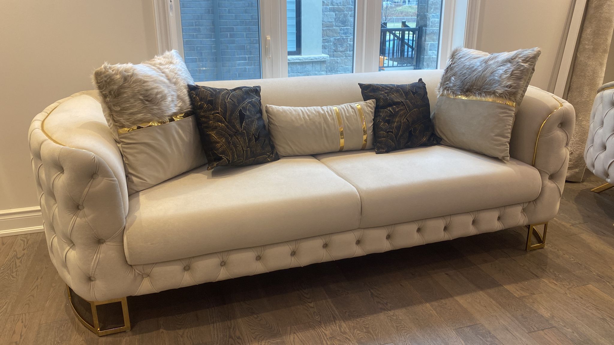 MONTREAL Sofa
