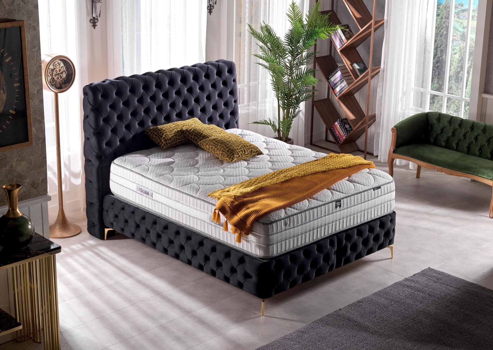 SCALA Bed Black