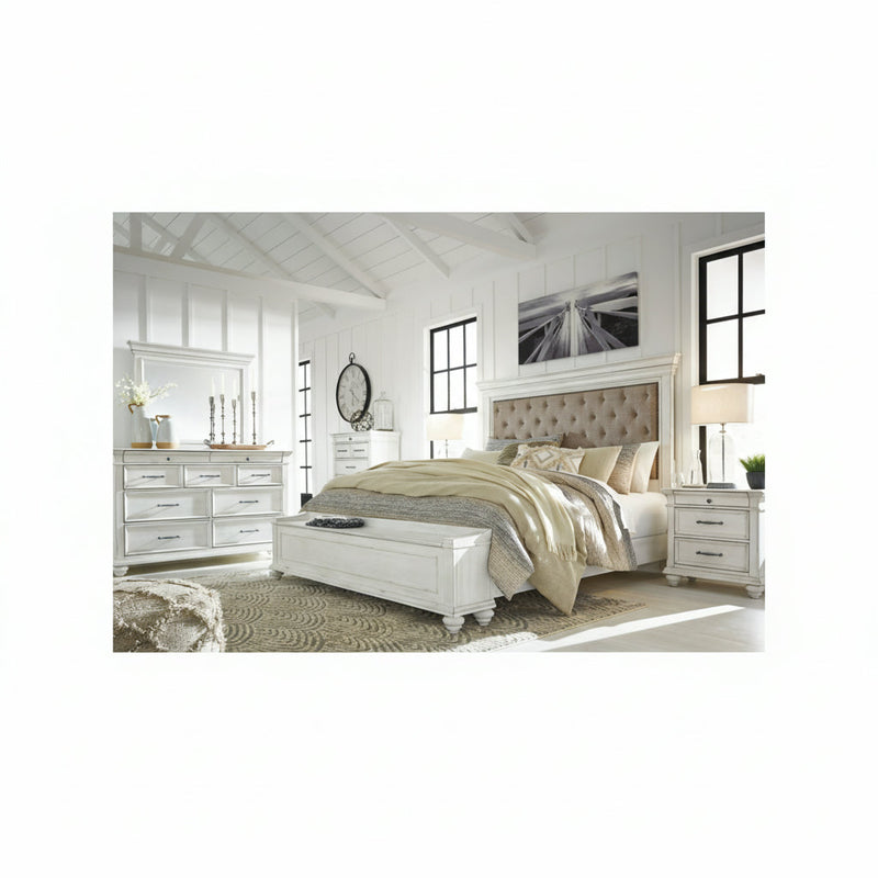 Kanwyn Panel Bed