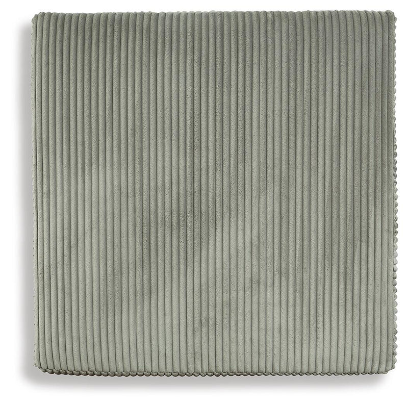 Lindyn Ottomans