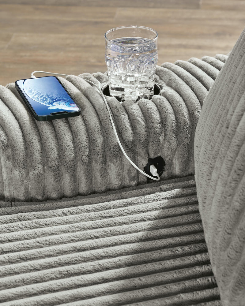 Lindyn Living Room Chairs
