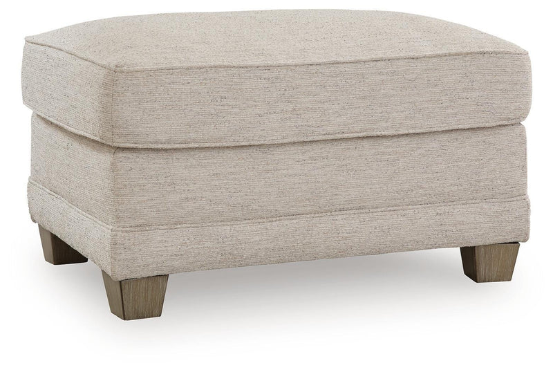 Lockeshart Ottomans