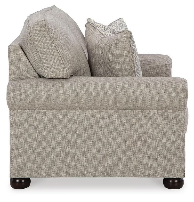 Gaelon Loveseats