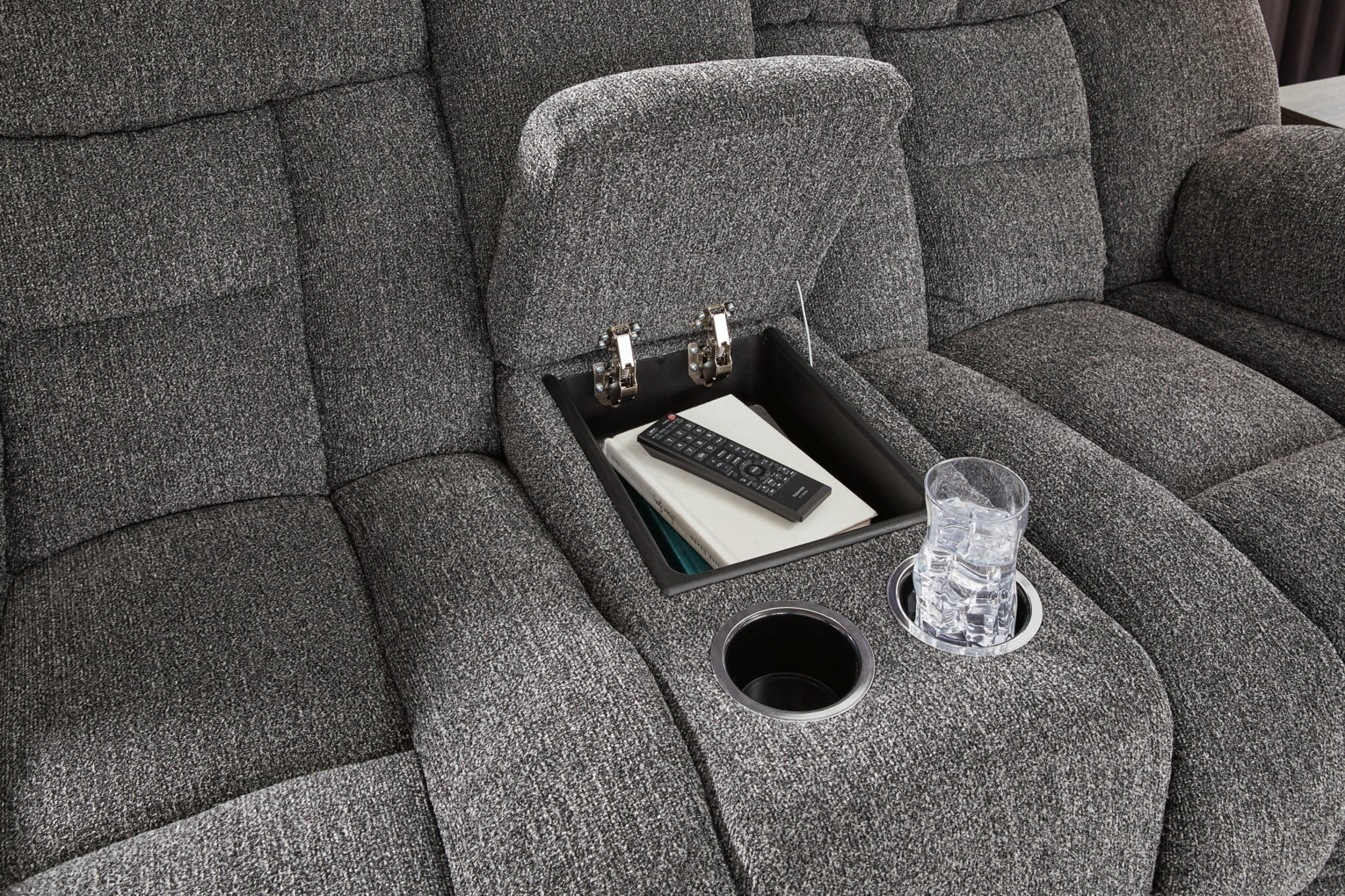 Foreside DBL Reclining Loveseat w/Console by Ashley Furniture