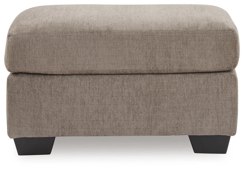 Loreo Ottomans