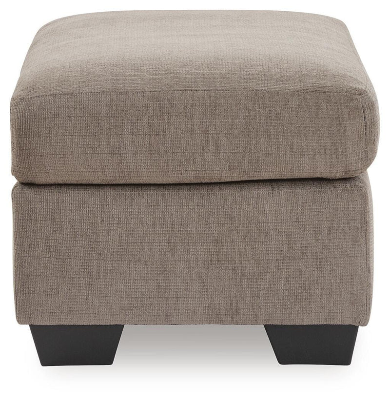 Loreo Ottomans