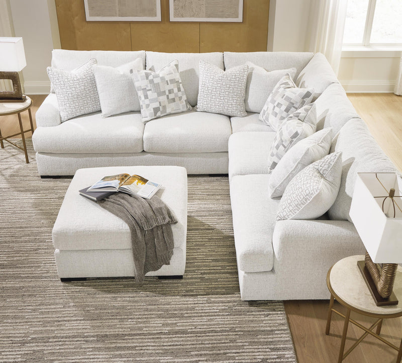Wynncroft Manor 3-Piece Sectional