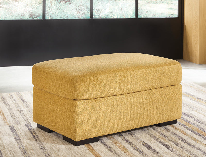 Keerwick Ottomans