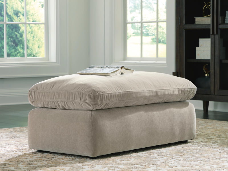 Maxton Heights Ottomans