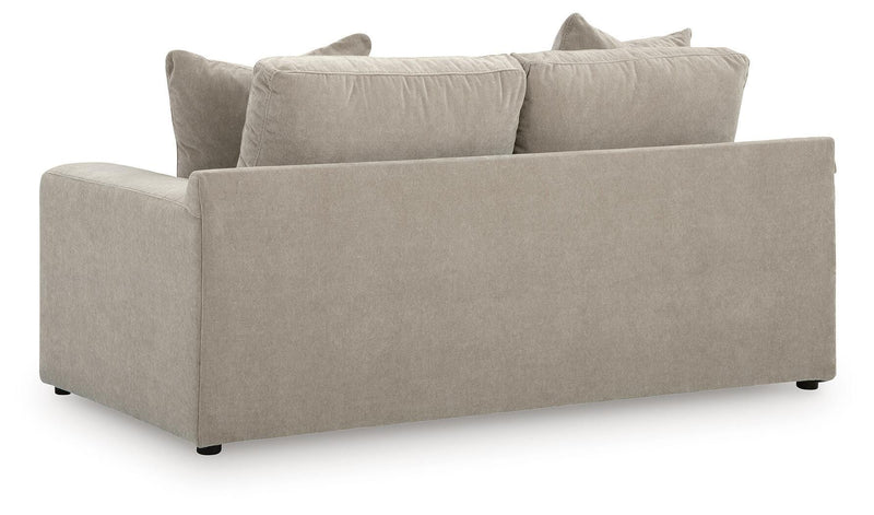 Maxton Heights Loveseats