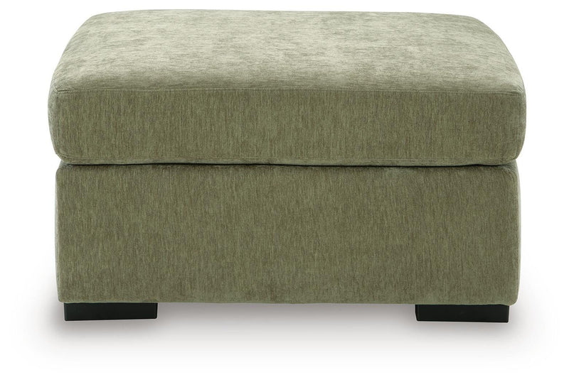 MaKaylen Ottomans