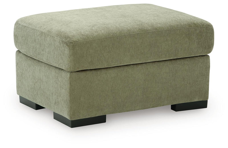 MaKaylen Ottomans