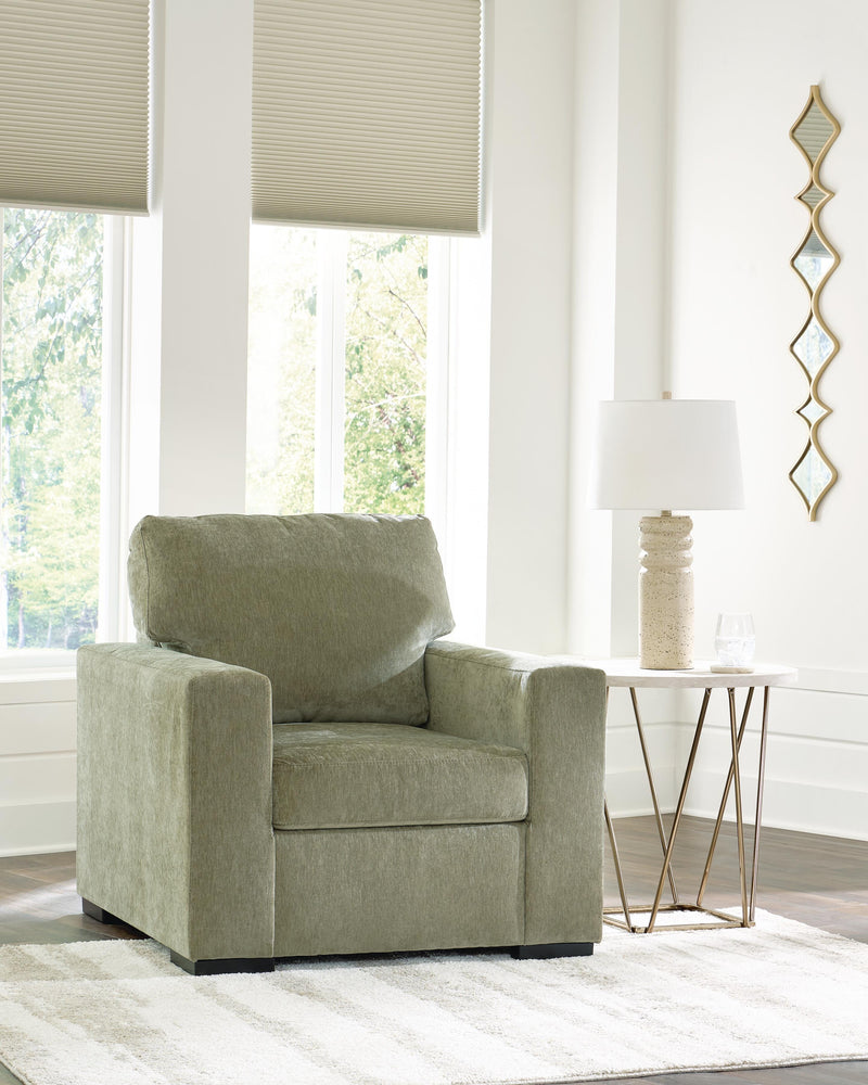 MaKaylen Living Room Chairs