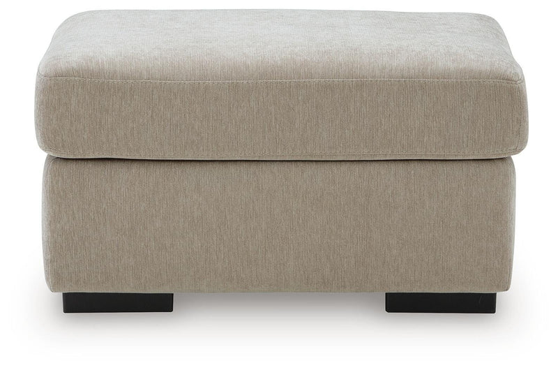 MaKaylen Ottomans