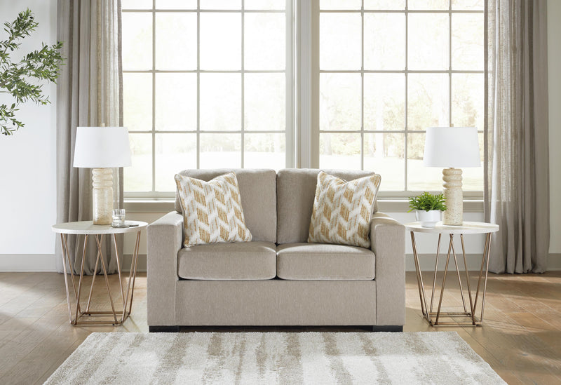 MaKaylen Loveseats