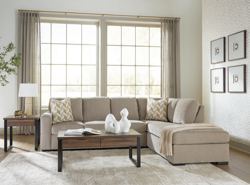 MaKaylen Reclining Sectional Sofas