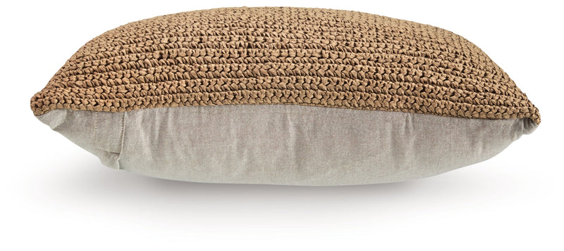 Habenvale Pillow