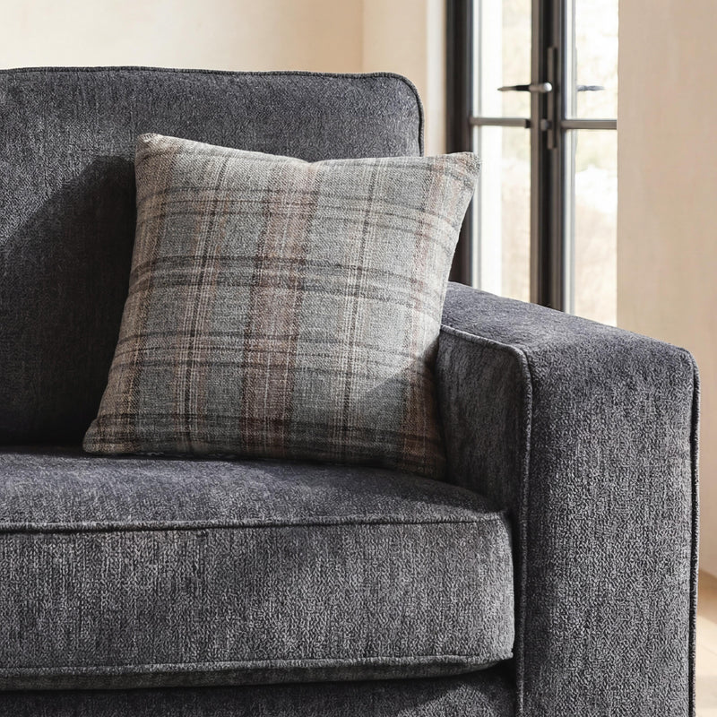 Dawnworth Accent Pillows