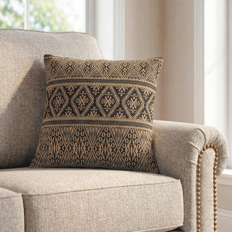 Davinwood Accent Pillows