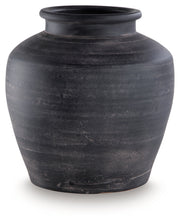 Meadie Vase Distressed Black (v2)