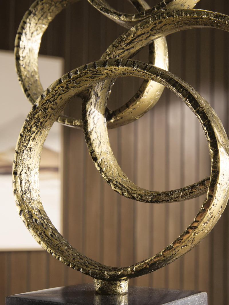 Bidelia Sculptures