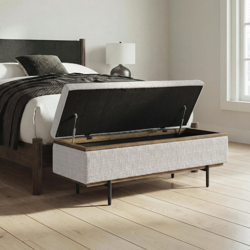 Dettaford Accent Furniture
