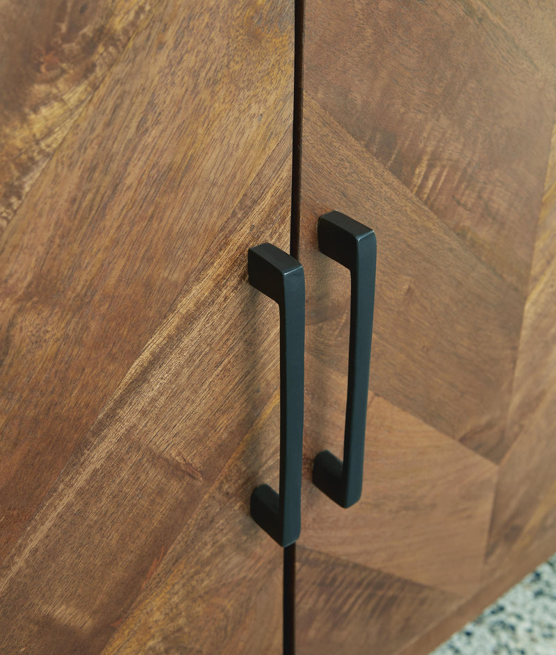 Prattville Accent Furniture