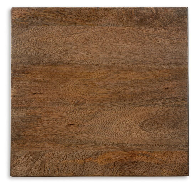 Trailbend Accent Furniture