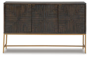 Cortwell Accent Furniture