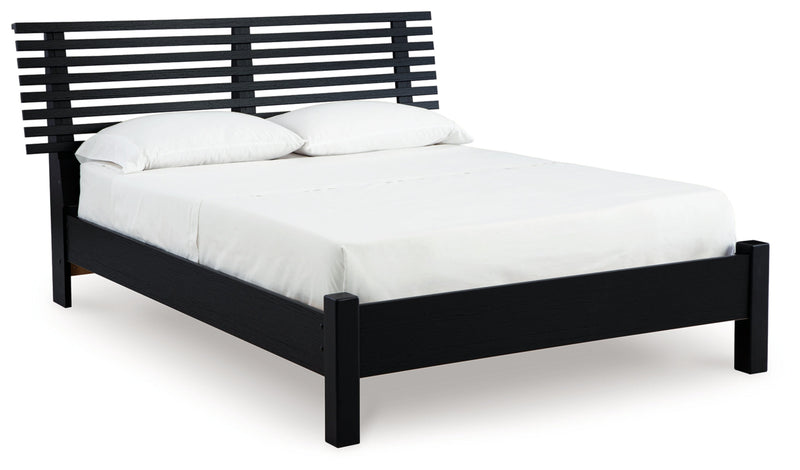 Danziar Panel Bed