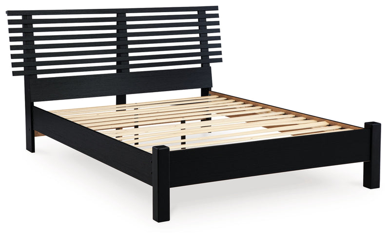 Danziar Panel Bed