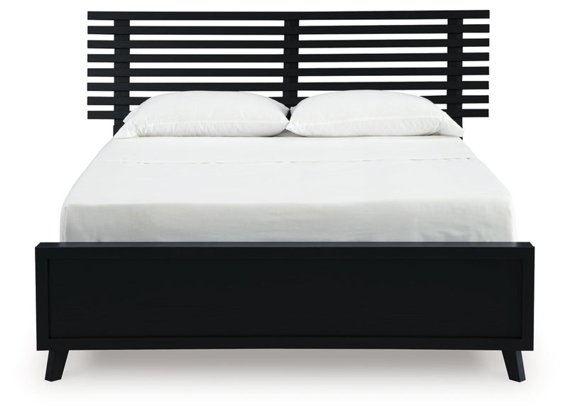Danziar Panel Bed