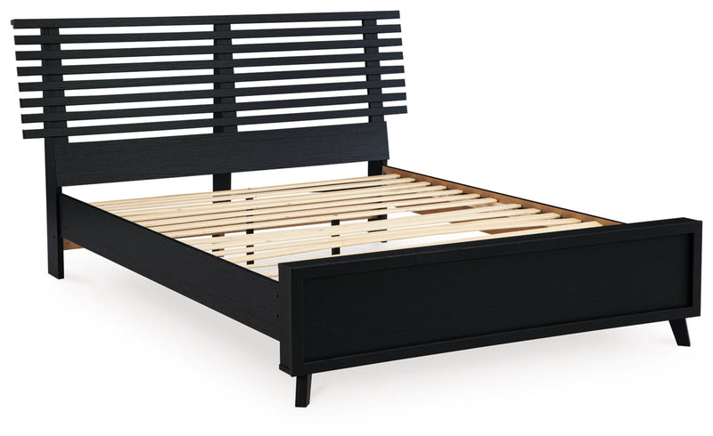 Danziar Panel Bed
