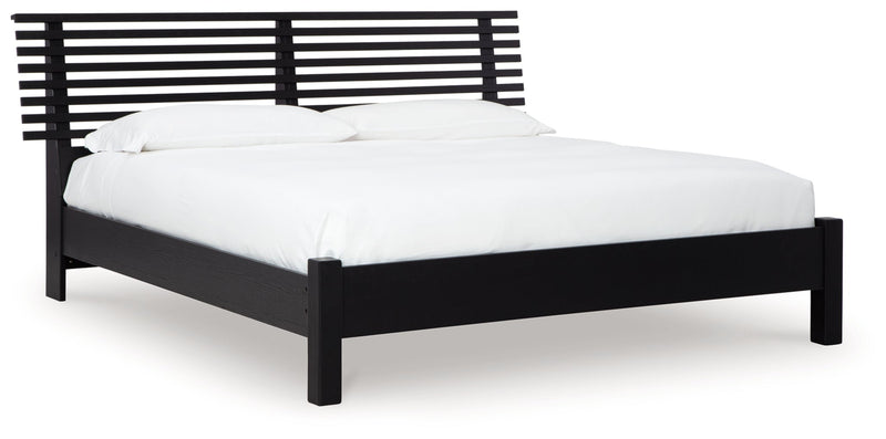 Danziar Panel Bed