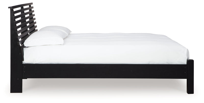 Danziar Panel Bed