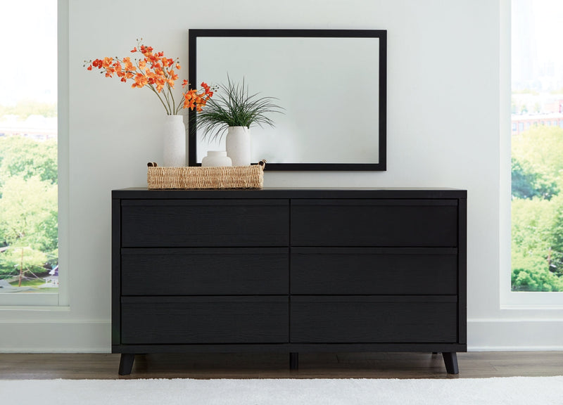 Danziar Bed, Dresser, Mirror, Chest & Nightstand, Bedroom Set