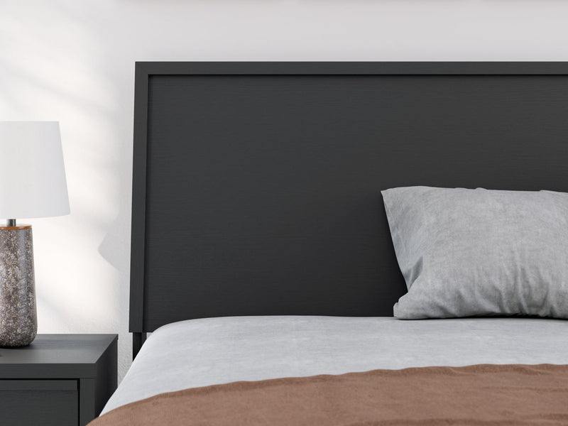 Danziar Panel Bed