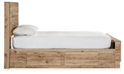 Hyanna Panel Bed