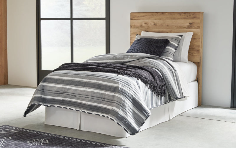 Hyanna Panel Bed, Dresser, Mirror, Chest & Nightstand, Bedroom Set