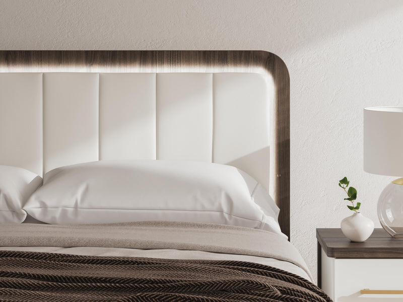 Mazilar Upholstered Bed