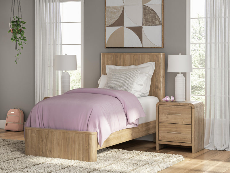 Dovander Panel Platform Bed
