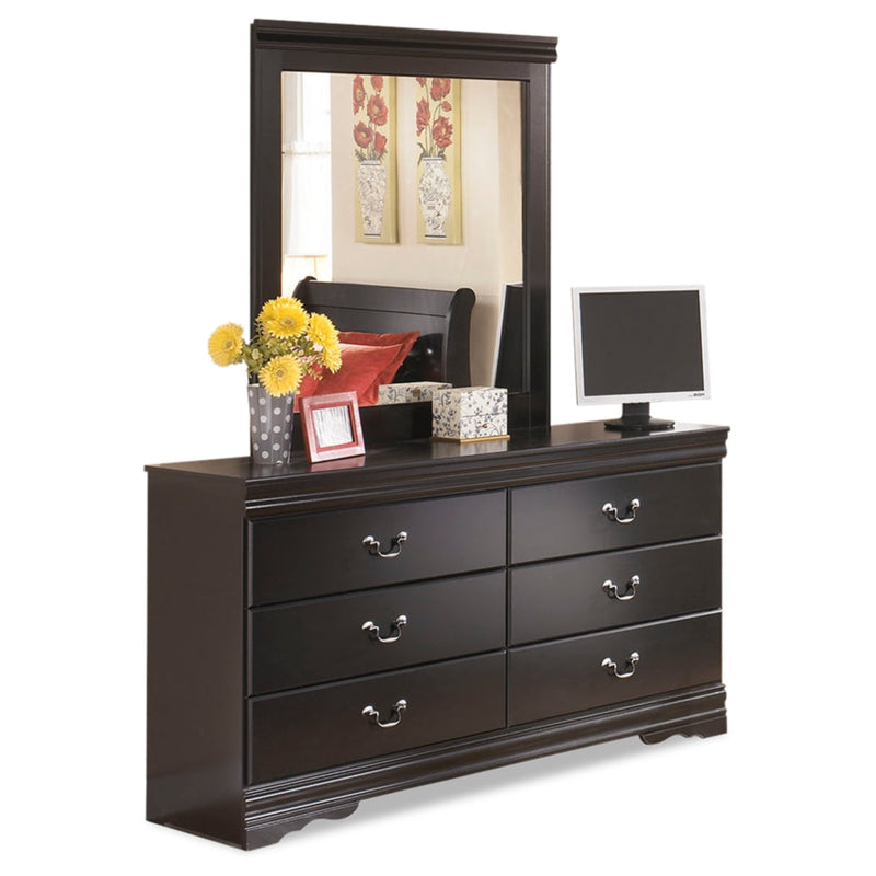 Huey Vineyard Sleigh Bed, Dresser, Mirror, Chest & Nightstand, Bedroom Set