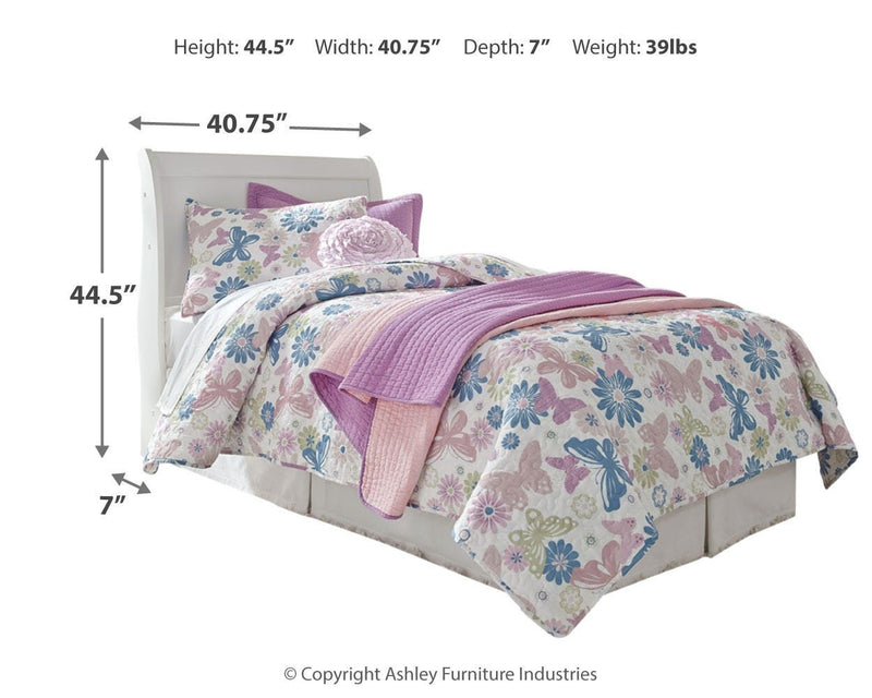 Anarasia Bedroom Sets