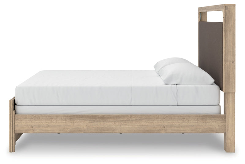 Hollymount Upholstered Bed
