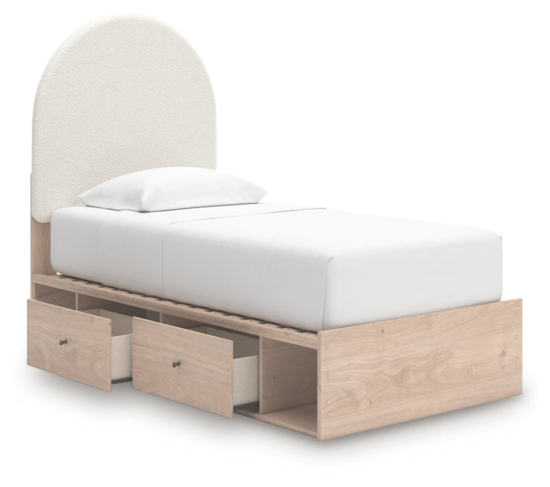 Shapella Upholstered Bed